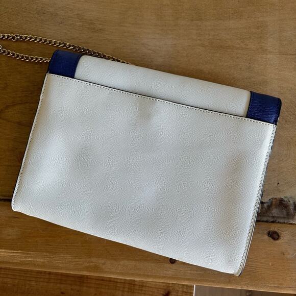 LIKE NEW! Leather Juicy Couture Envelope Clutch - Picture 5 of 10